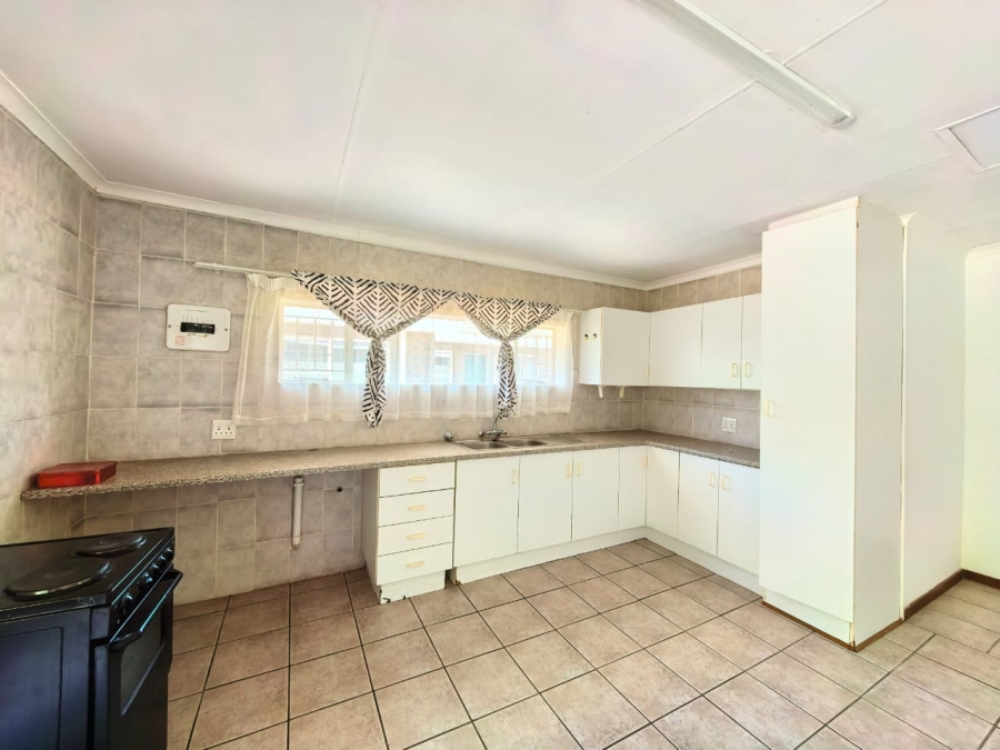 4 Bedroom Property for Sale in Vaalpark Free State
